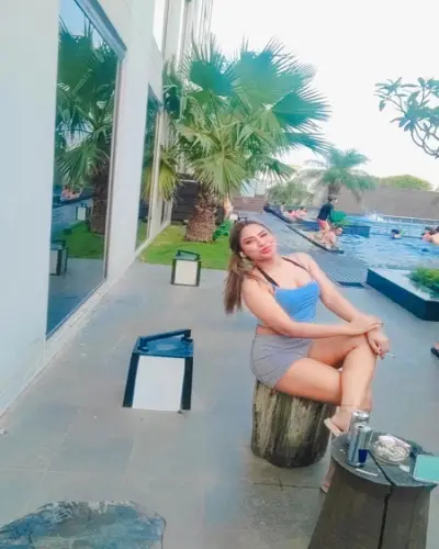 Escort Abhanpur